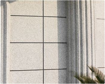 成都真石漆出現一墻兩色咋辦呢